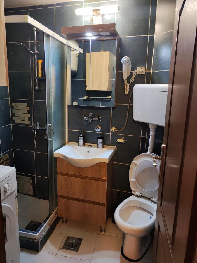 Centrum Lux Apartment Nis Ngoại thất bức ảnh